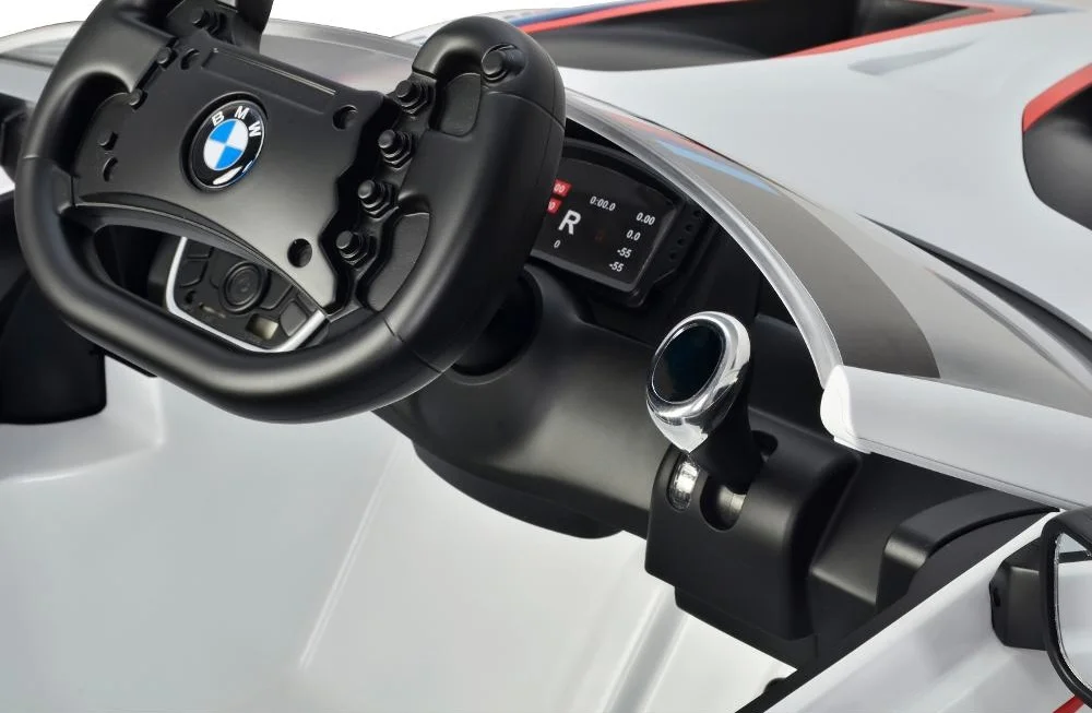 Elektrické autíčko BMW a funkcie.