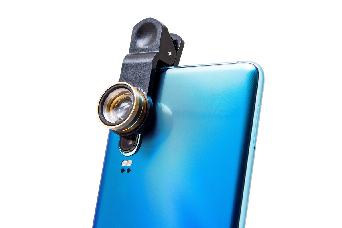 Externý objektív pre fotoaparát mobilného telefónu.
