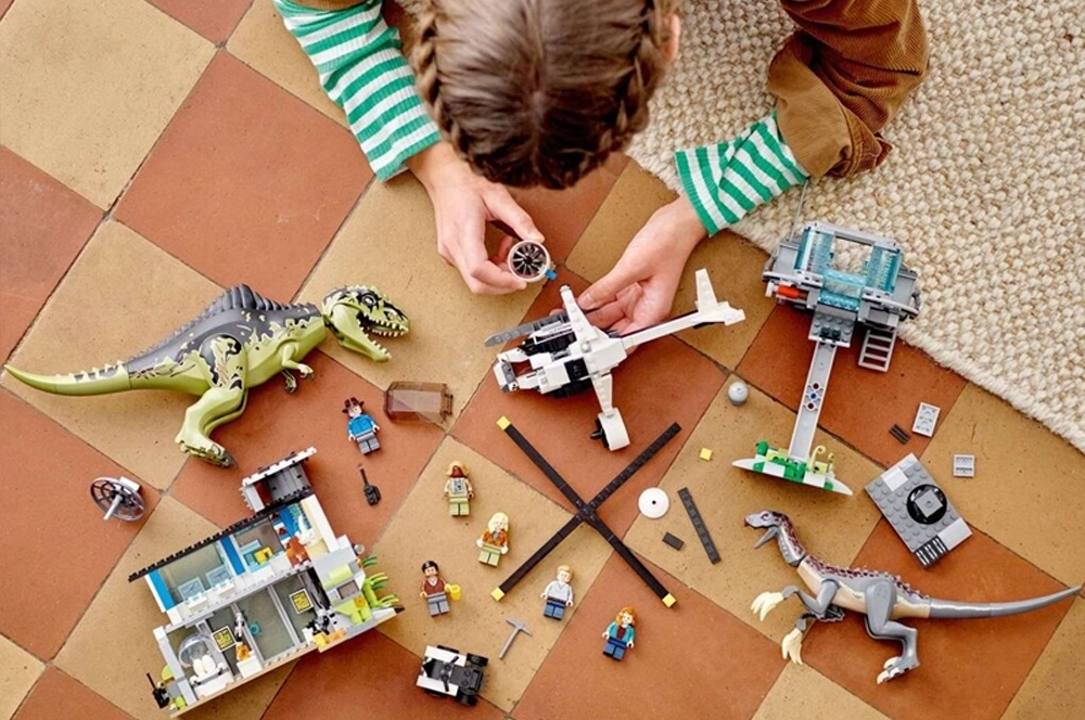 Stavebnica Jurassic World LEGO.